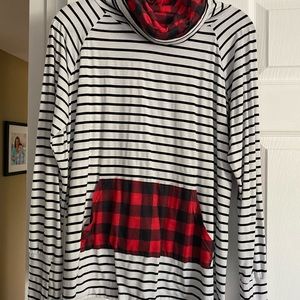 Ladies hoodie, blk stripes w buffalo plaid detail, front pit & thumb holes
